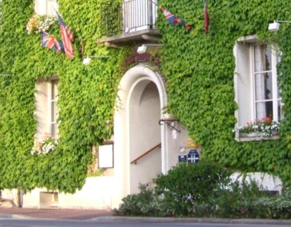 Auberge Du Vieux Chateau Saint-Sauveur-le-Vicomte Exterior photo